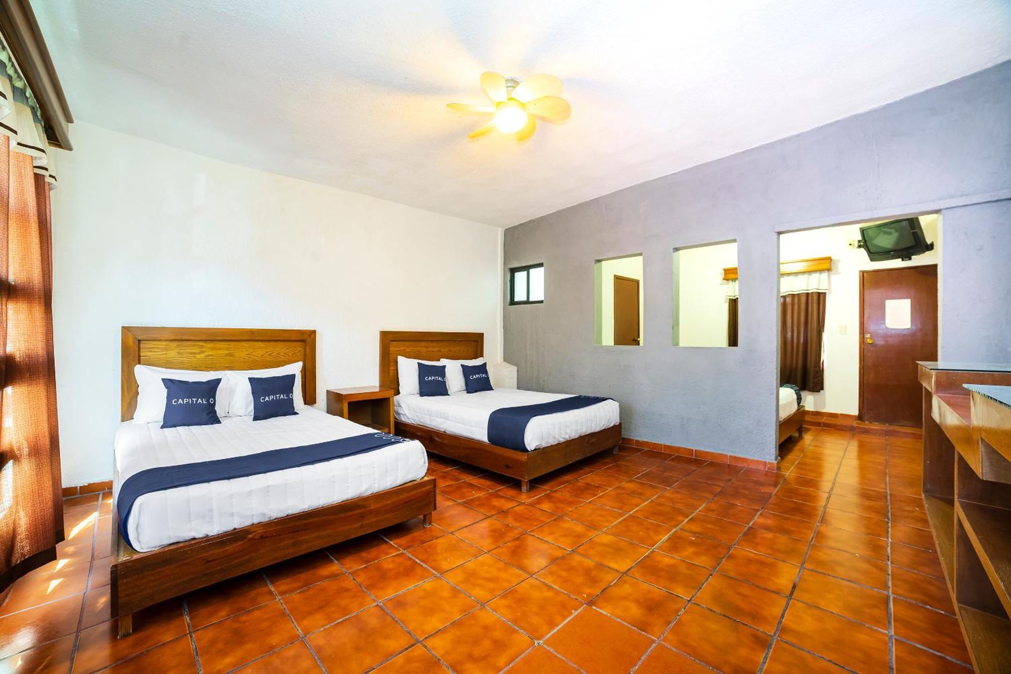 Capital O Hotel Casa Blanca سيلايا المظهر الخارجي الصورة