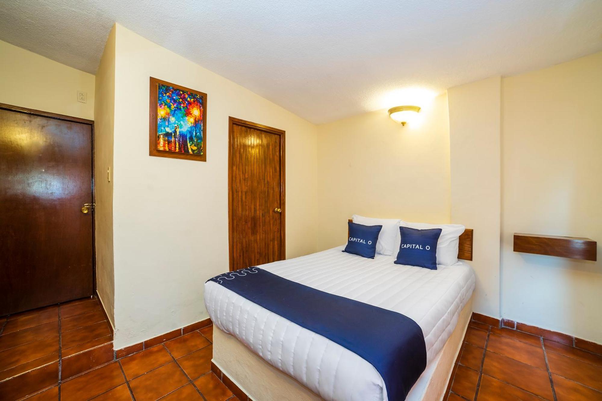 Capital O Hotel Casa Blanca سيلايا المظهر الخارجي الصورة